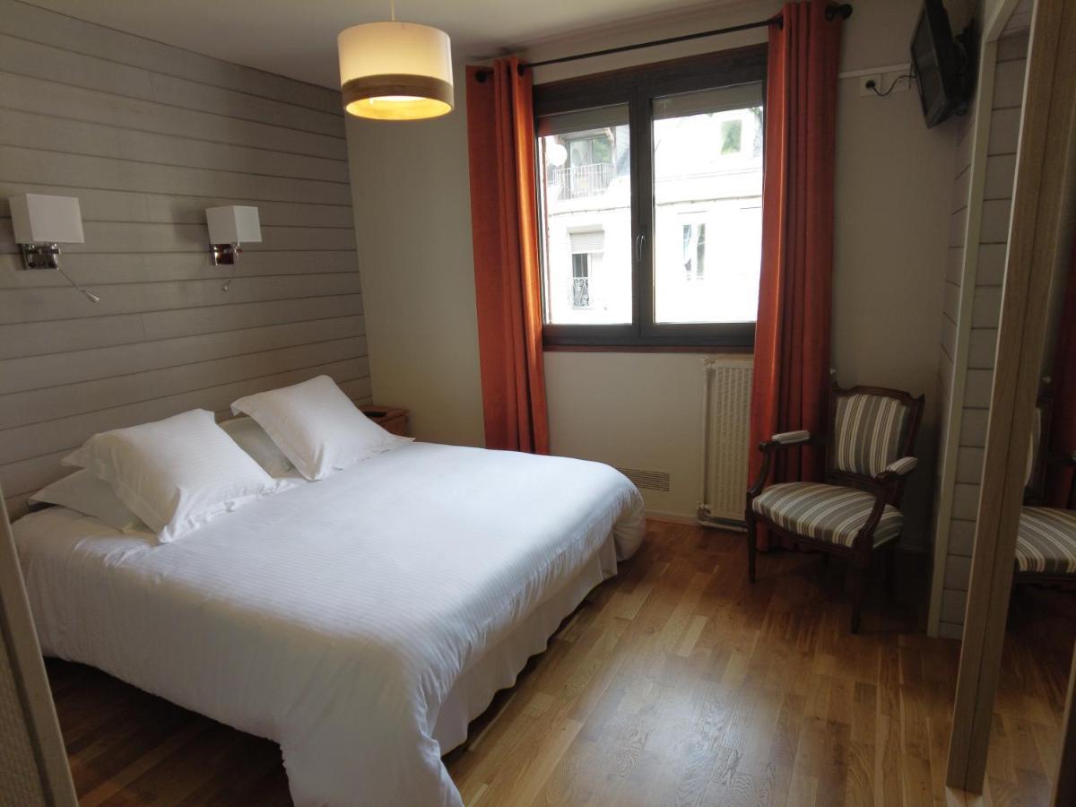 Hotel La Rencluse Saint-Mamet Екстер'єр фото