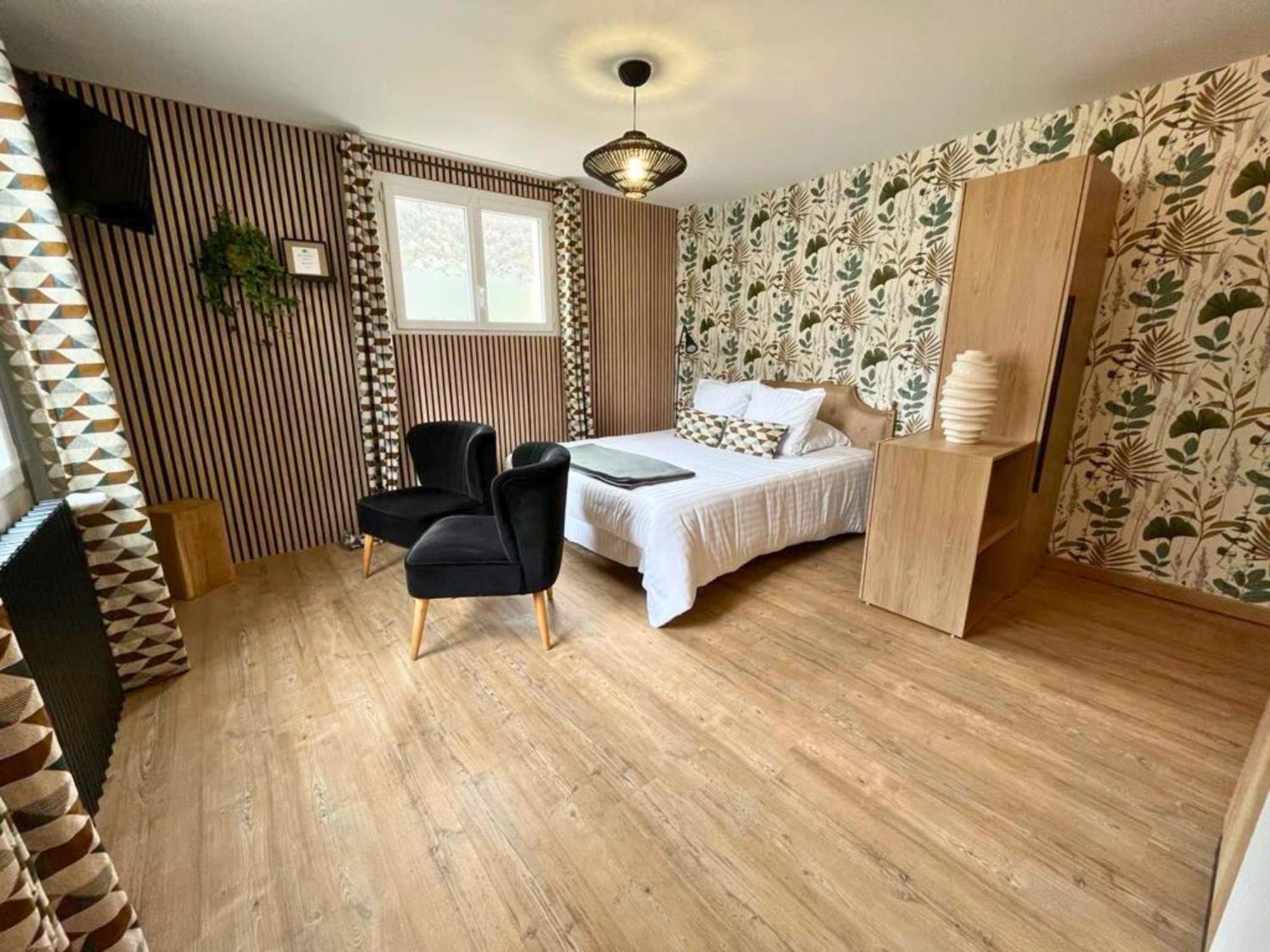 Hotel La Rencluse Saint-Mamet Екстер'єр фото