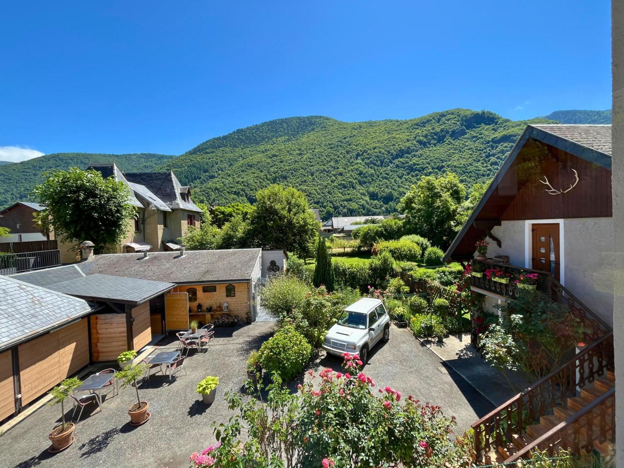 Hotel La Rencluse Saint-Mamet Екстер'єр фото