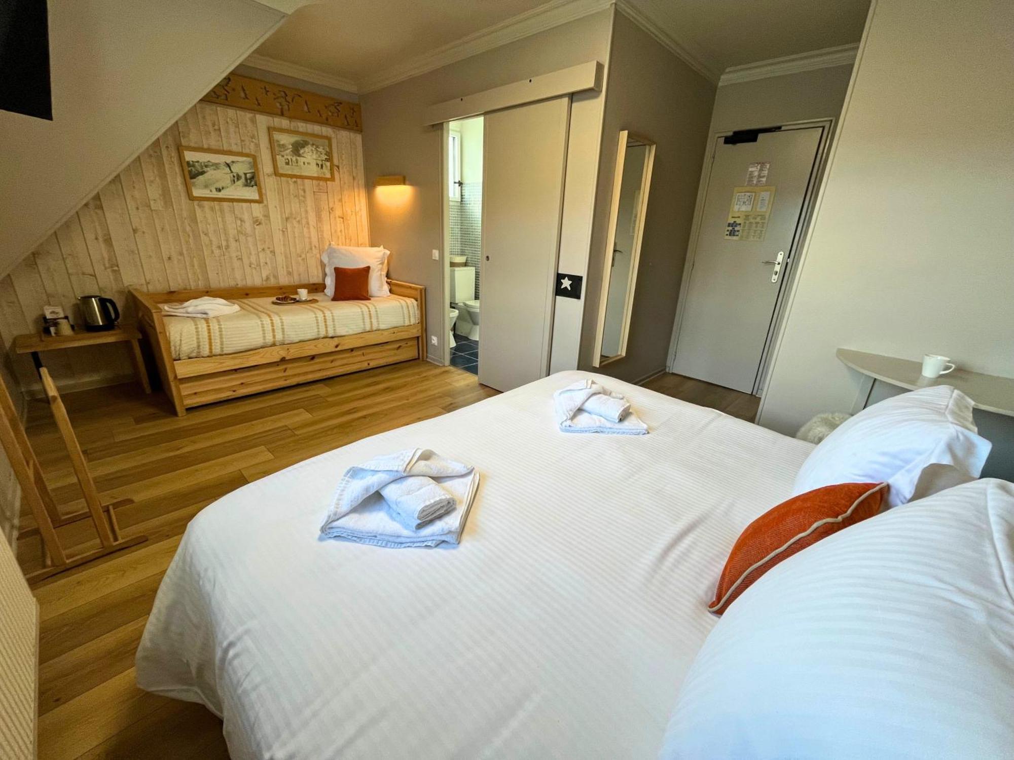 Hotel La Rencluse Saint-Mamet Екстер'єр фото