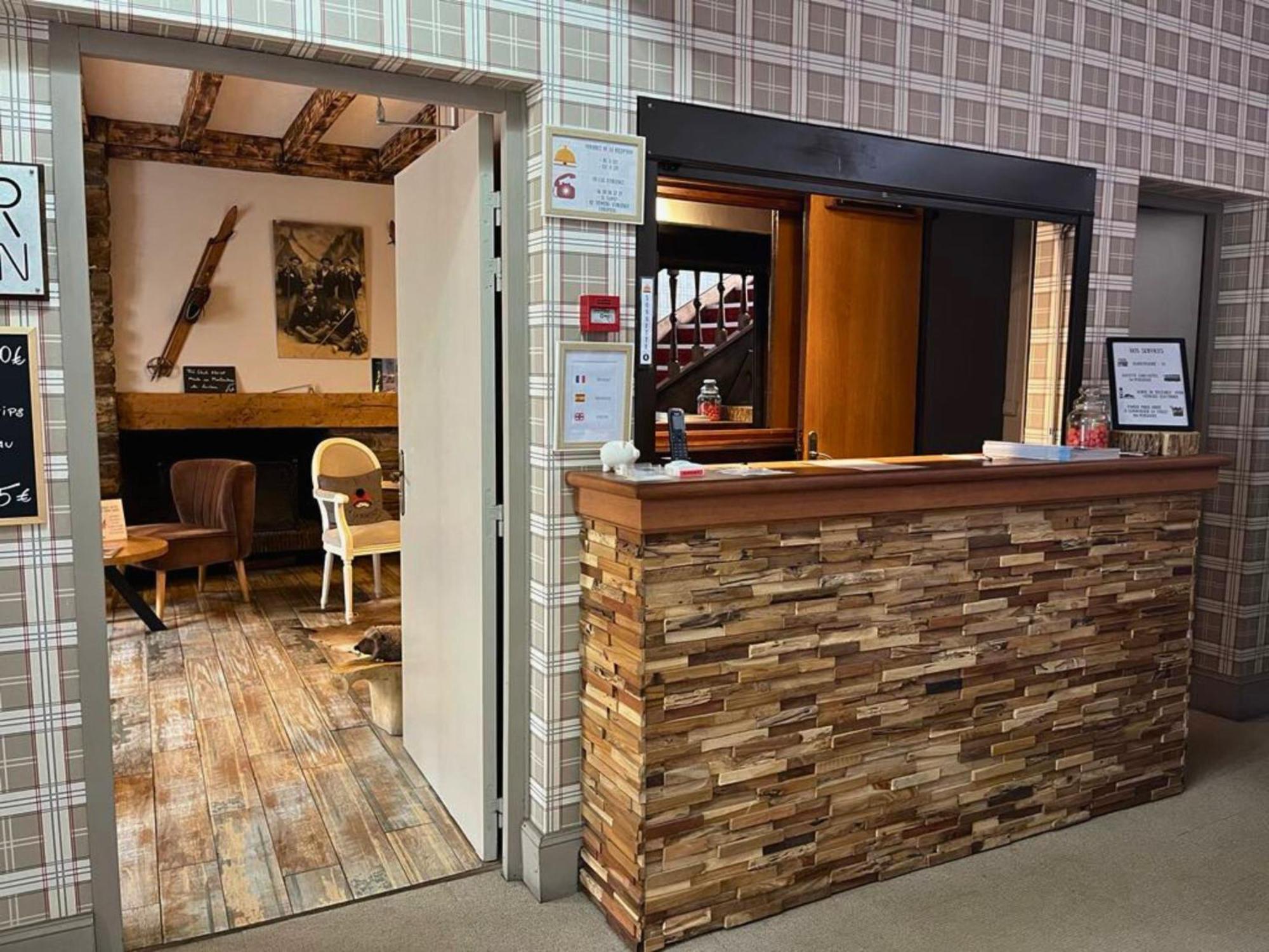 Hotel La Rencluse Saint-Mamet Екстер'єр фото