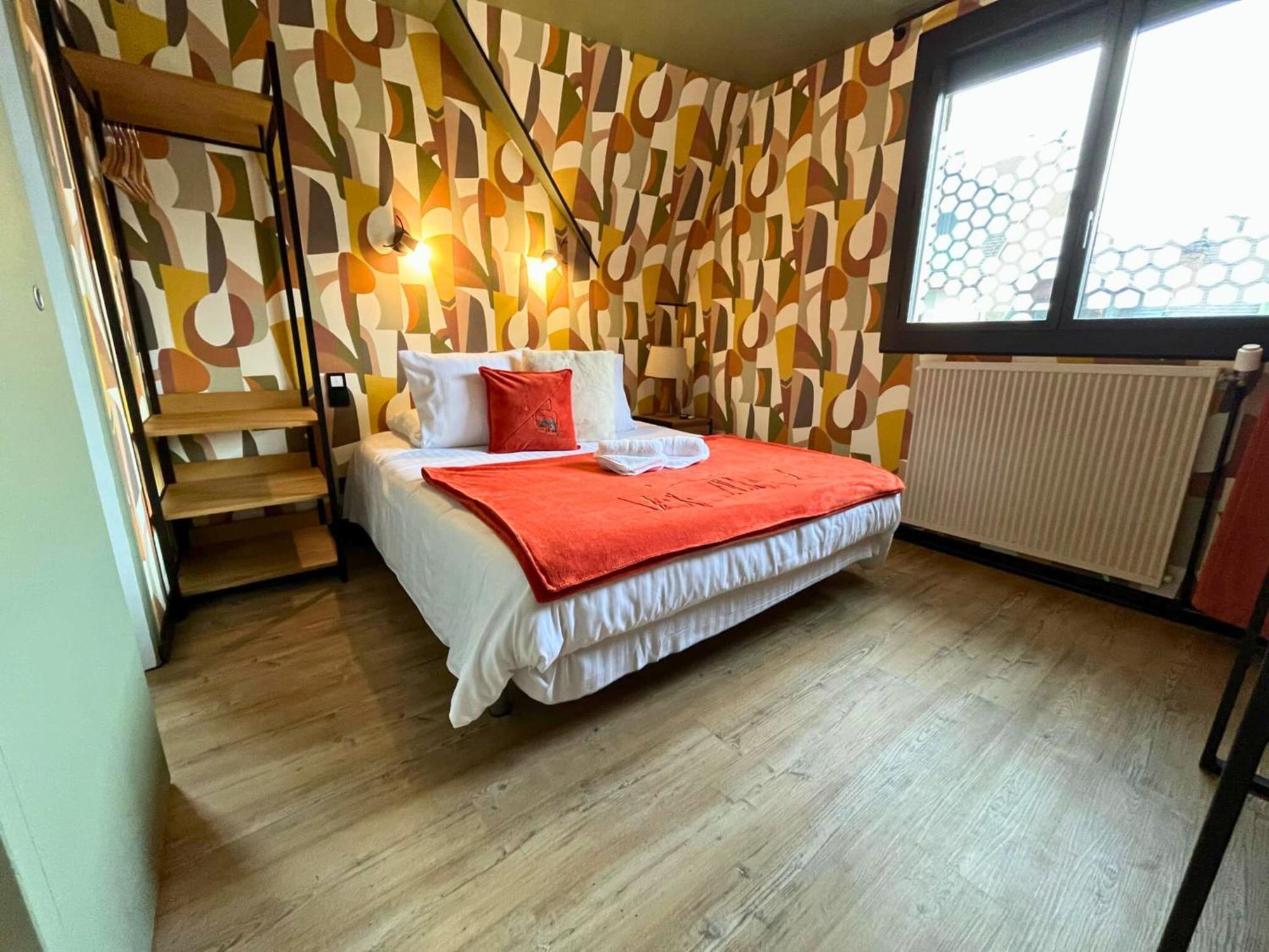 Hotel La Rencluse Saint-Mamet Екстер'єр фото