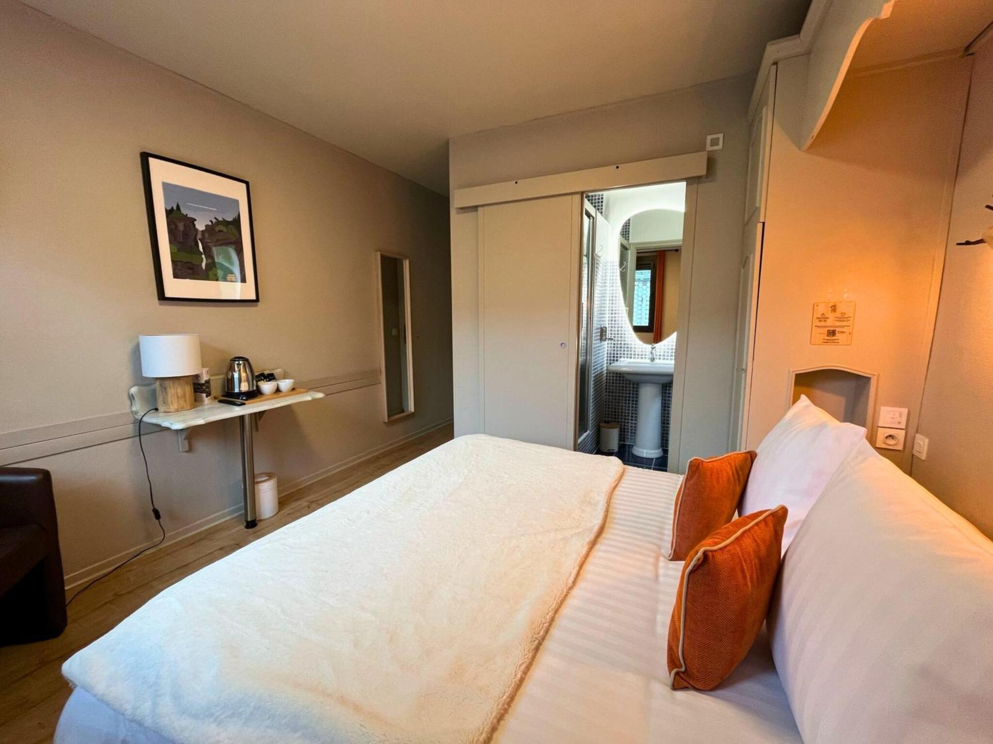 Hotel La Rencluse Saint-Mamet Екстер'єр фото