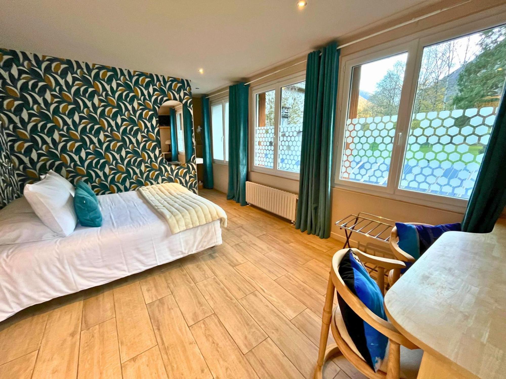 Hotel La Rencluse Saint-Mamet Екстер'єр фото