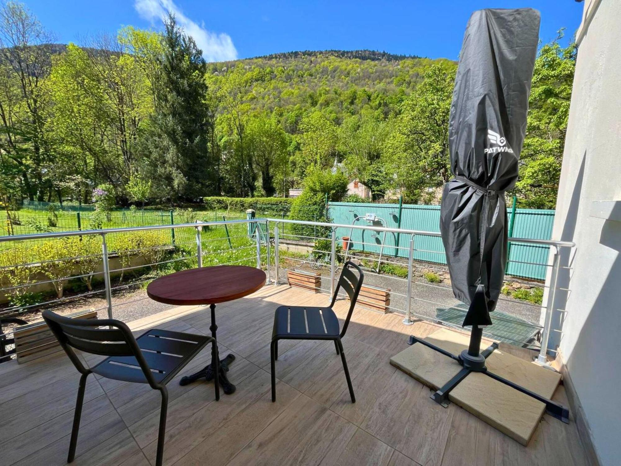 Hotel La Rencluse Saint-Mamet Екстер'єр фото