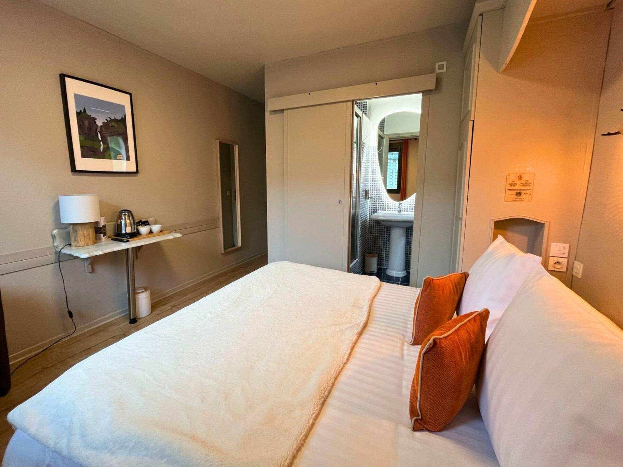 Hotel La Rencluse Saint-Mamet Екстер'єр фото